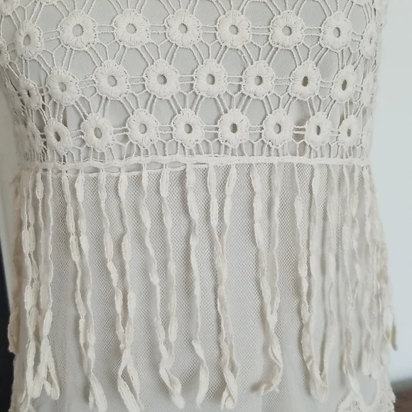 Boho Coverlet/Top. Cream. Size Small. - Picture 3 of 4